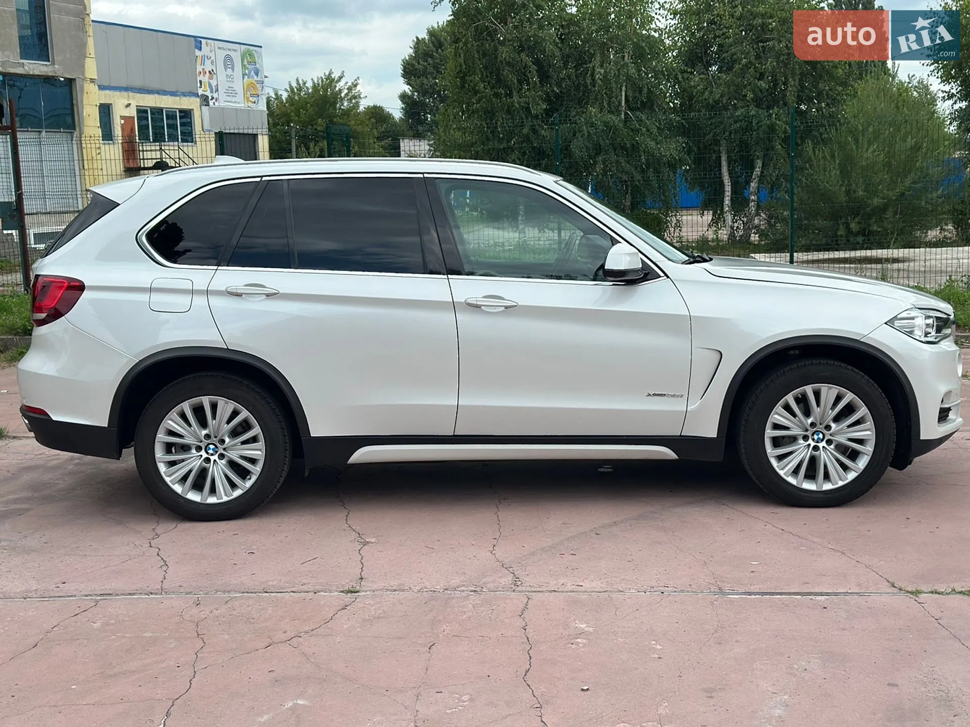 2017 BMW X5 - мініатюра 3
