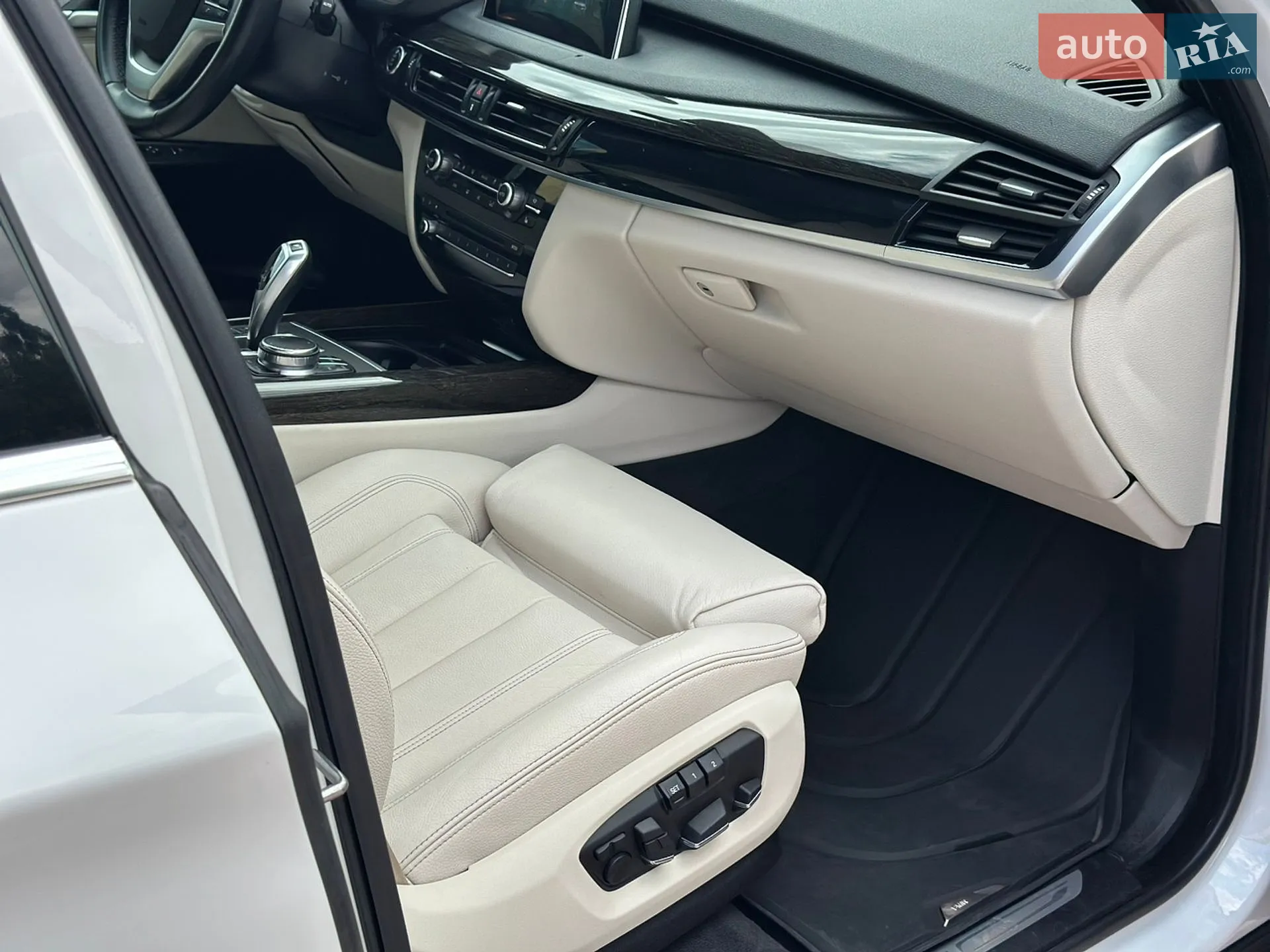 2017 BMW X5 - мініатюра 26