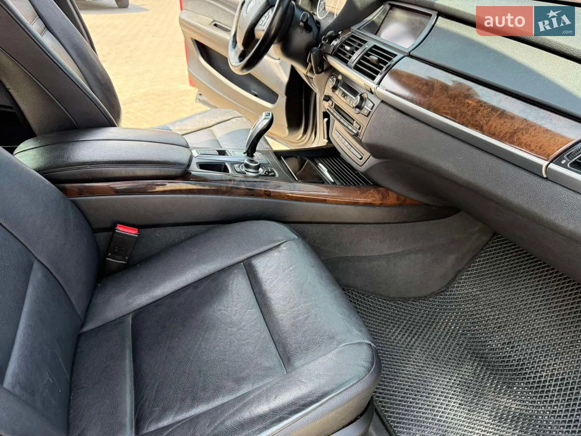 2010 BMW X5 - мініатюра 12