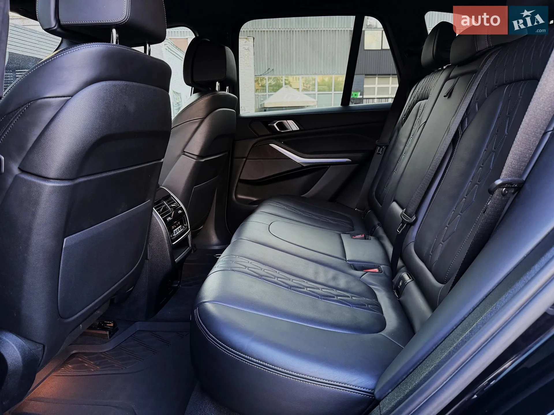 2021 BMW X5 - мініатюра 36