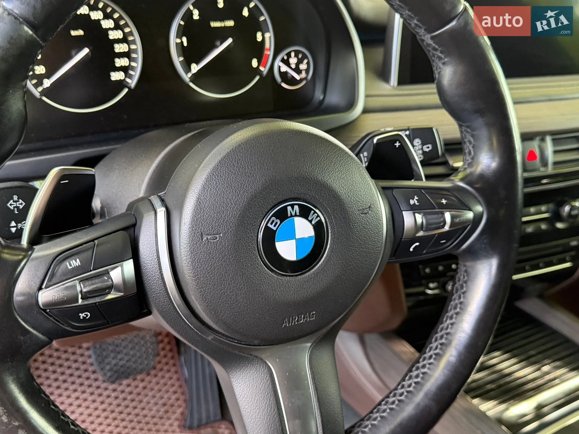 2014 BMW X5 - мініатюра 40