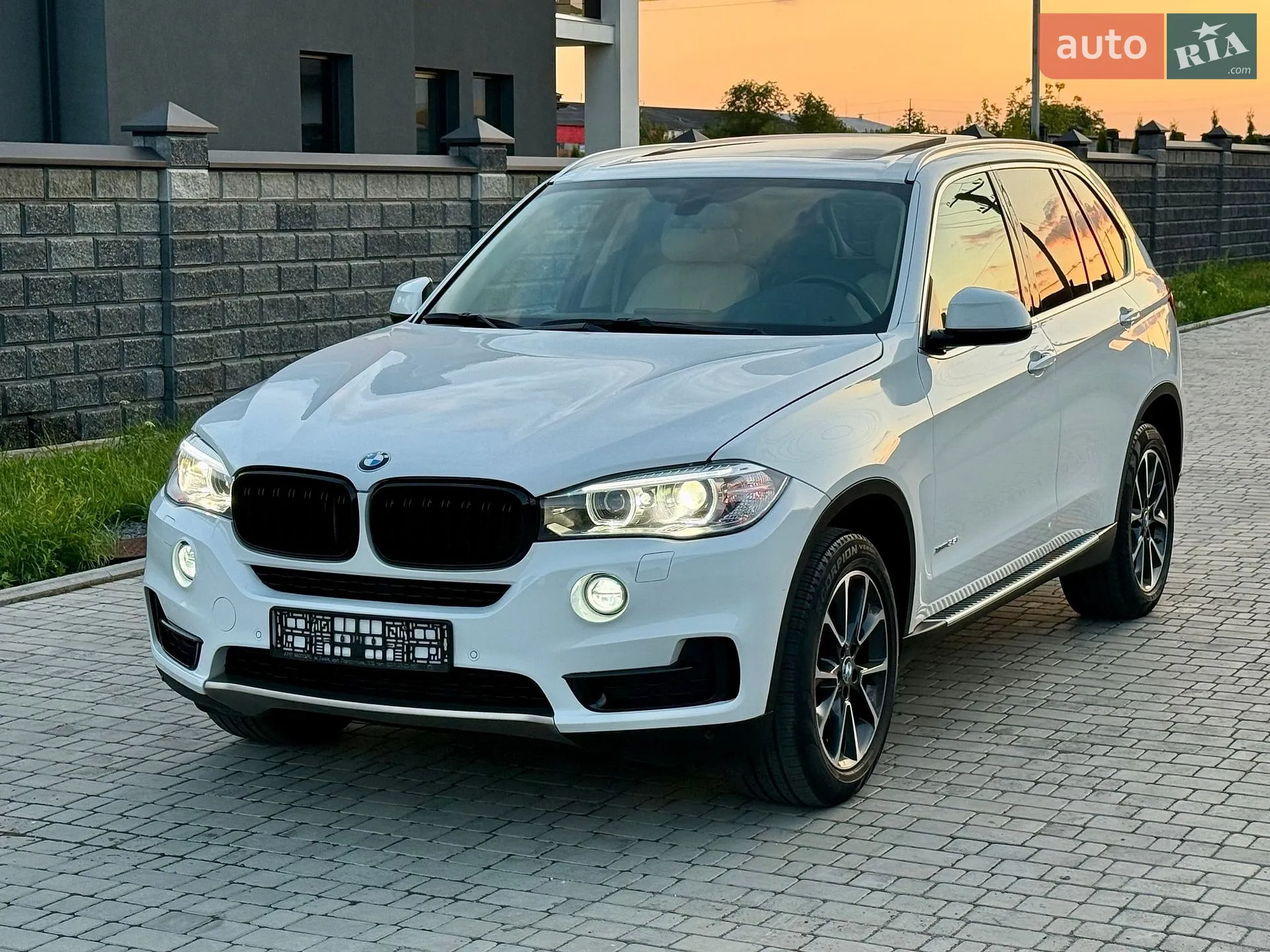 2015 BMW X5 - мініатюра 3