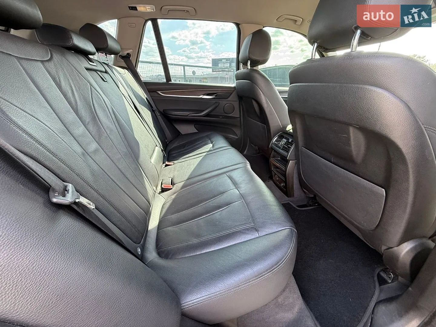 2015 BMW X5 - мініатюра 17
