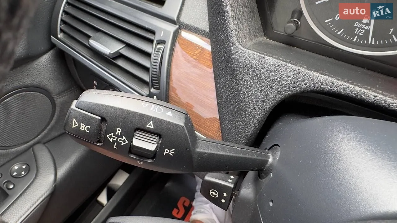 2010 BMW X5 - мініатюра 28