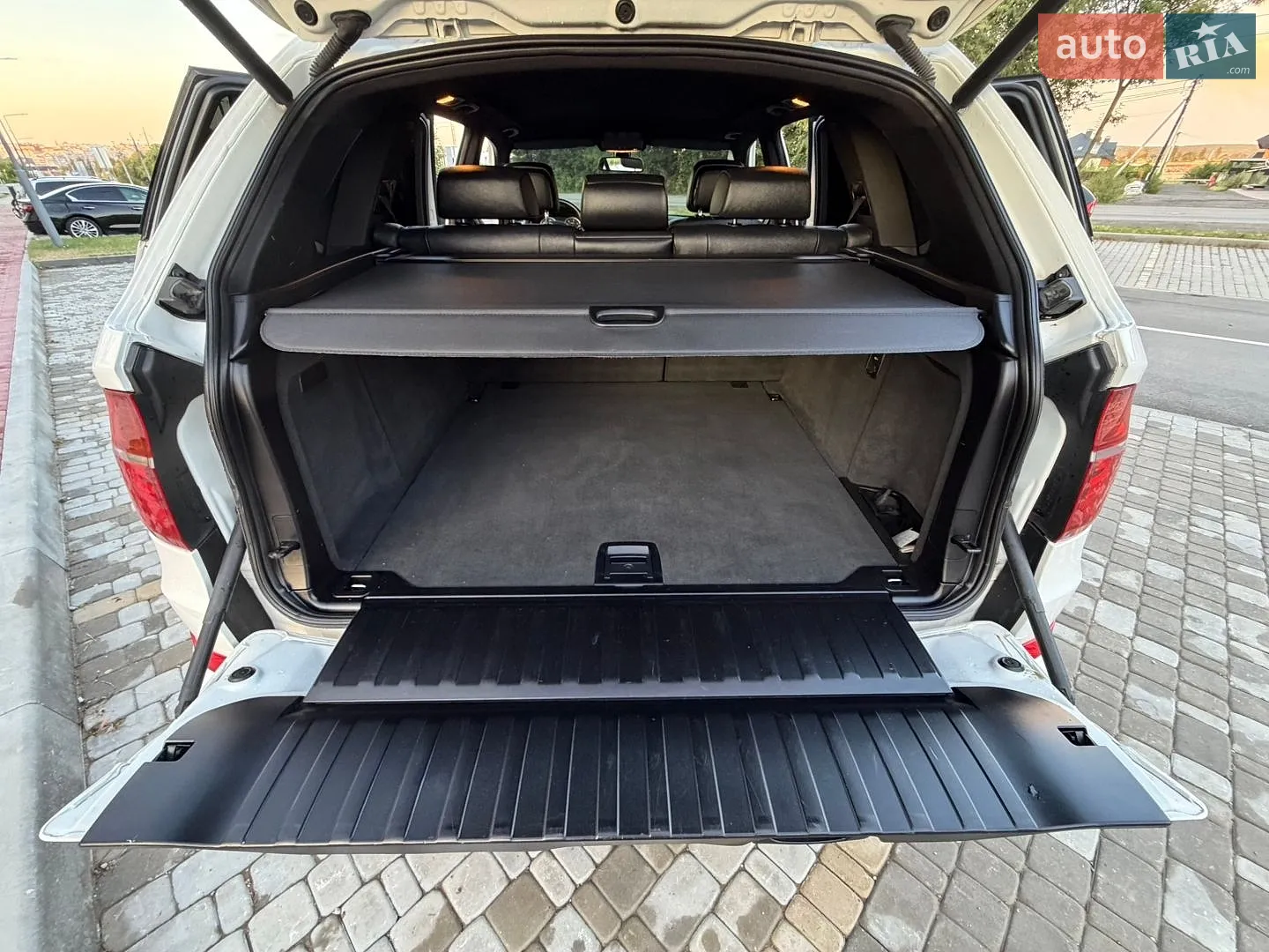 2011 BMW X5 - мініатюра 26
