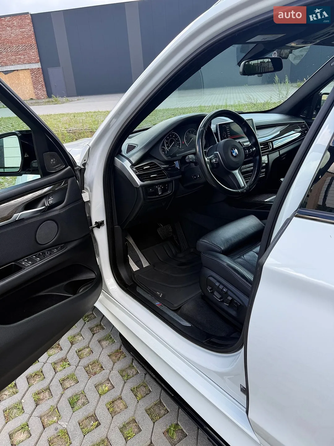 2016 BMW X5 - мініатюра 39