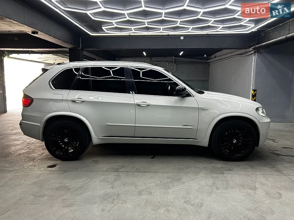 2011 BMW X5 - мініатюра 10