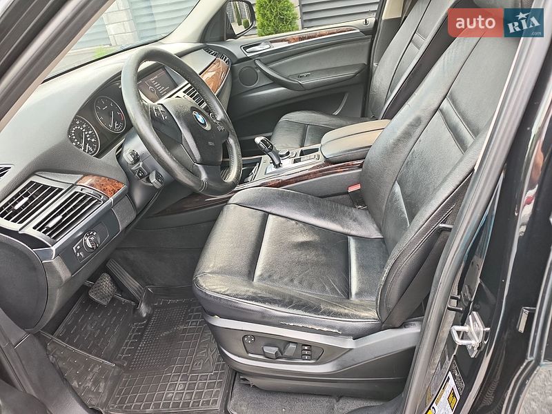 Позашляховик / Кросовер BMW X5 2010 в Коростишеві