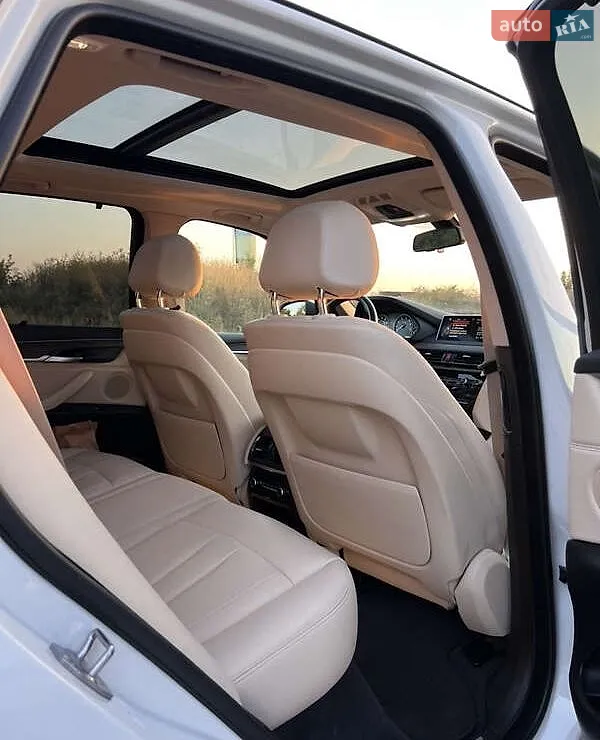 2015 BMW X5 - мініатюра 15
