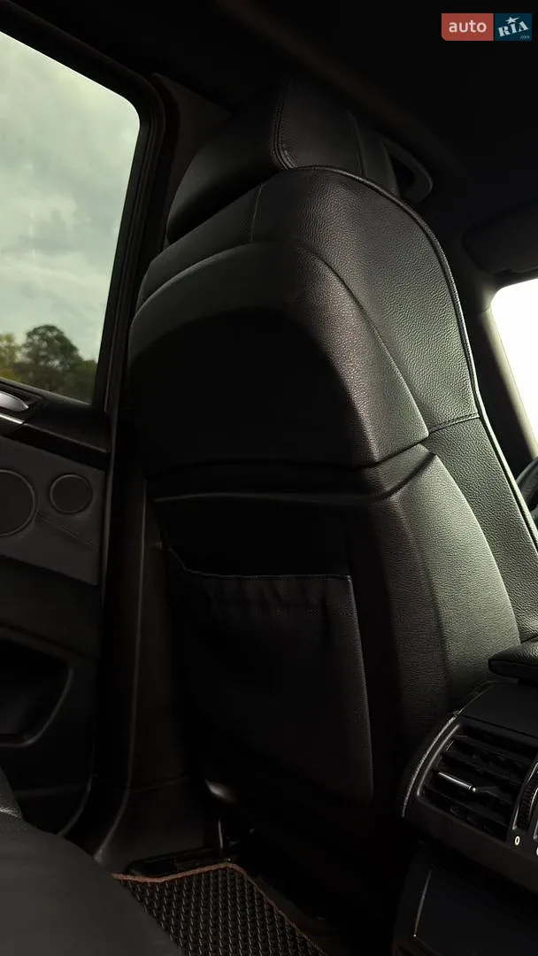 2011 BMW X5 - мініатюра 17