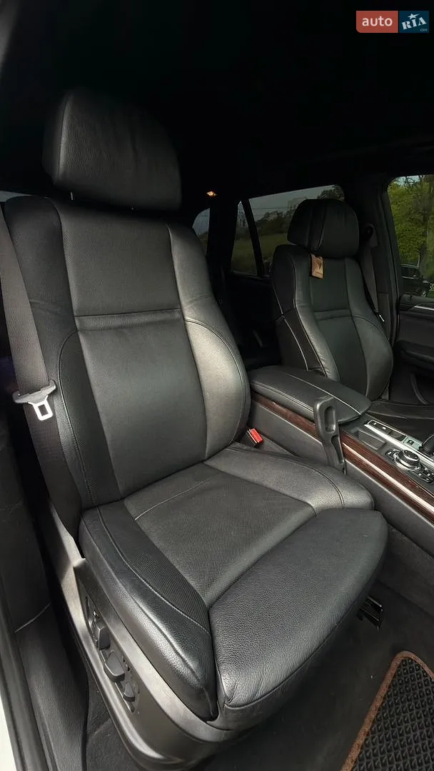 2011 BMW X5 - мініатюра 21