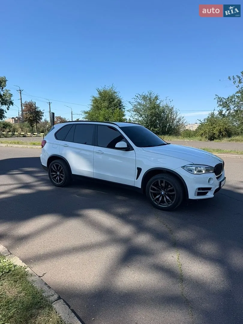 2017 BMW X5 - мініатюра 2
