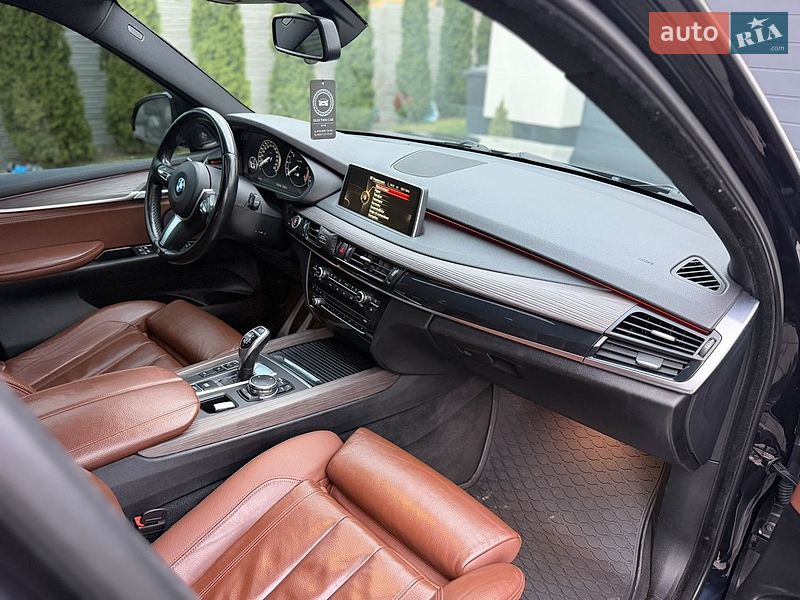 Внедорожник / Кроссовер BMW X5 2015 в Ровно