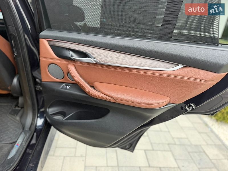 Внедорожник / Кроссовер BMW X5 2015 в Ровно