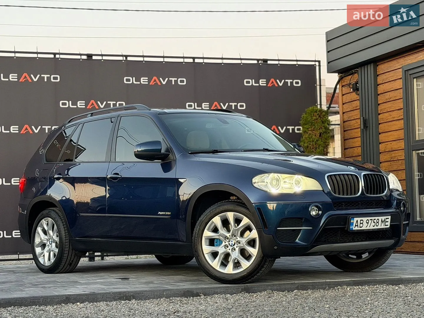 2011 BMW X5 - мініатюра 22