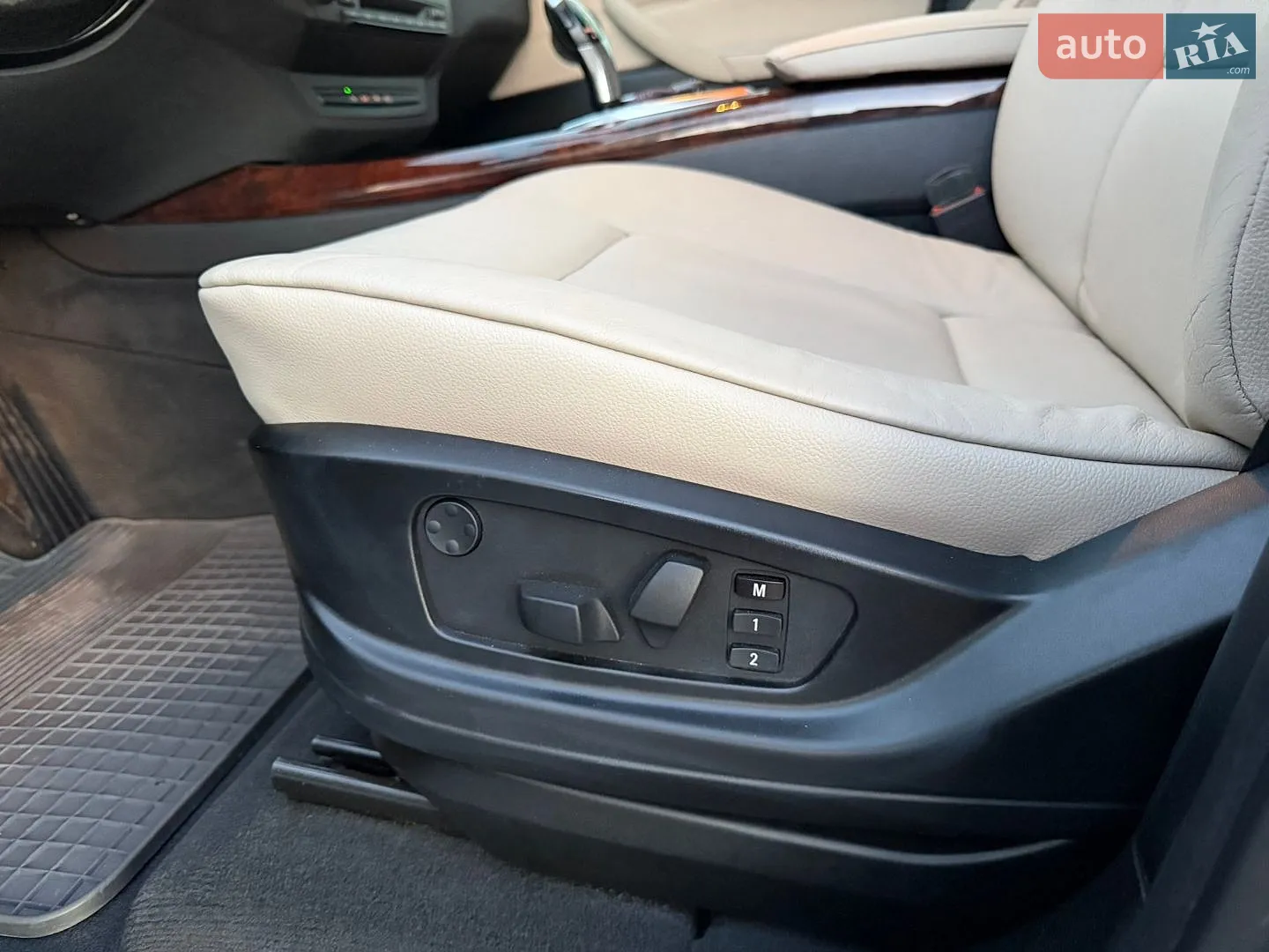 2011 BMW X5 - мініатюра 42