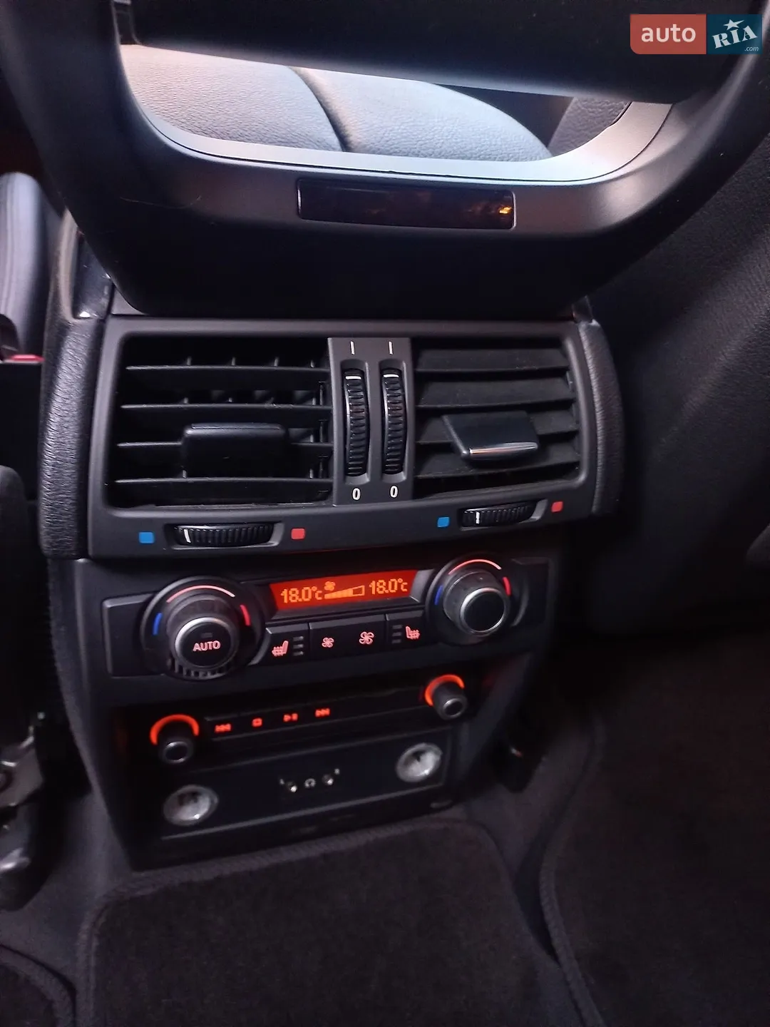 2010 BMW X5 - мініатюра 38