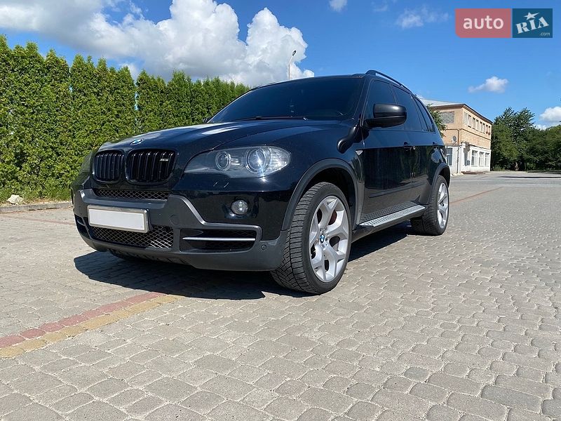 Внедорожник / Кроссовер BMW X5 2010 в Хмельницком