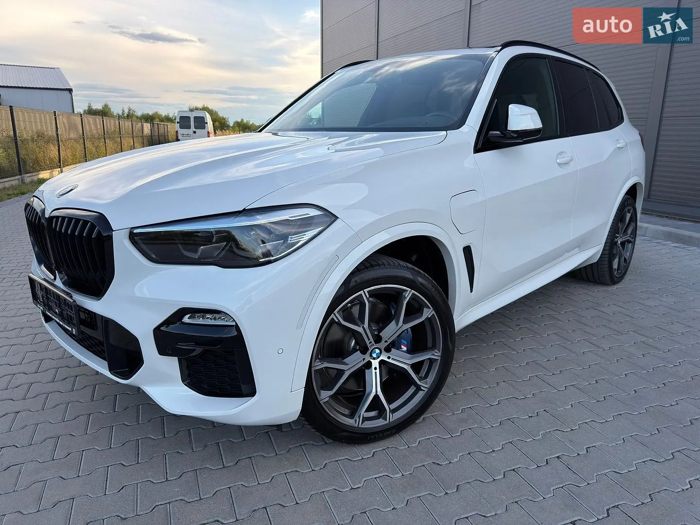 BMW X5 2021 VIN 5UXCR4C03M9G55536 фото оголошення 18 з 23