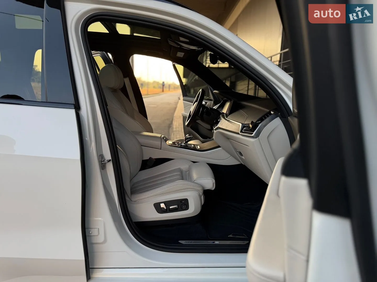 2020 BMW X5 - мініатюра 91
