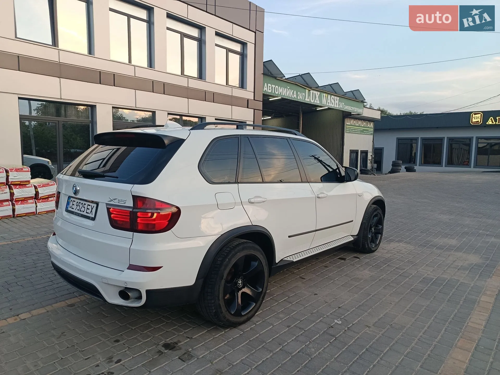 2010 BMW X5 - мініатюра 9