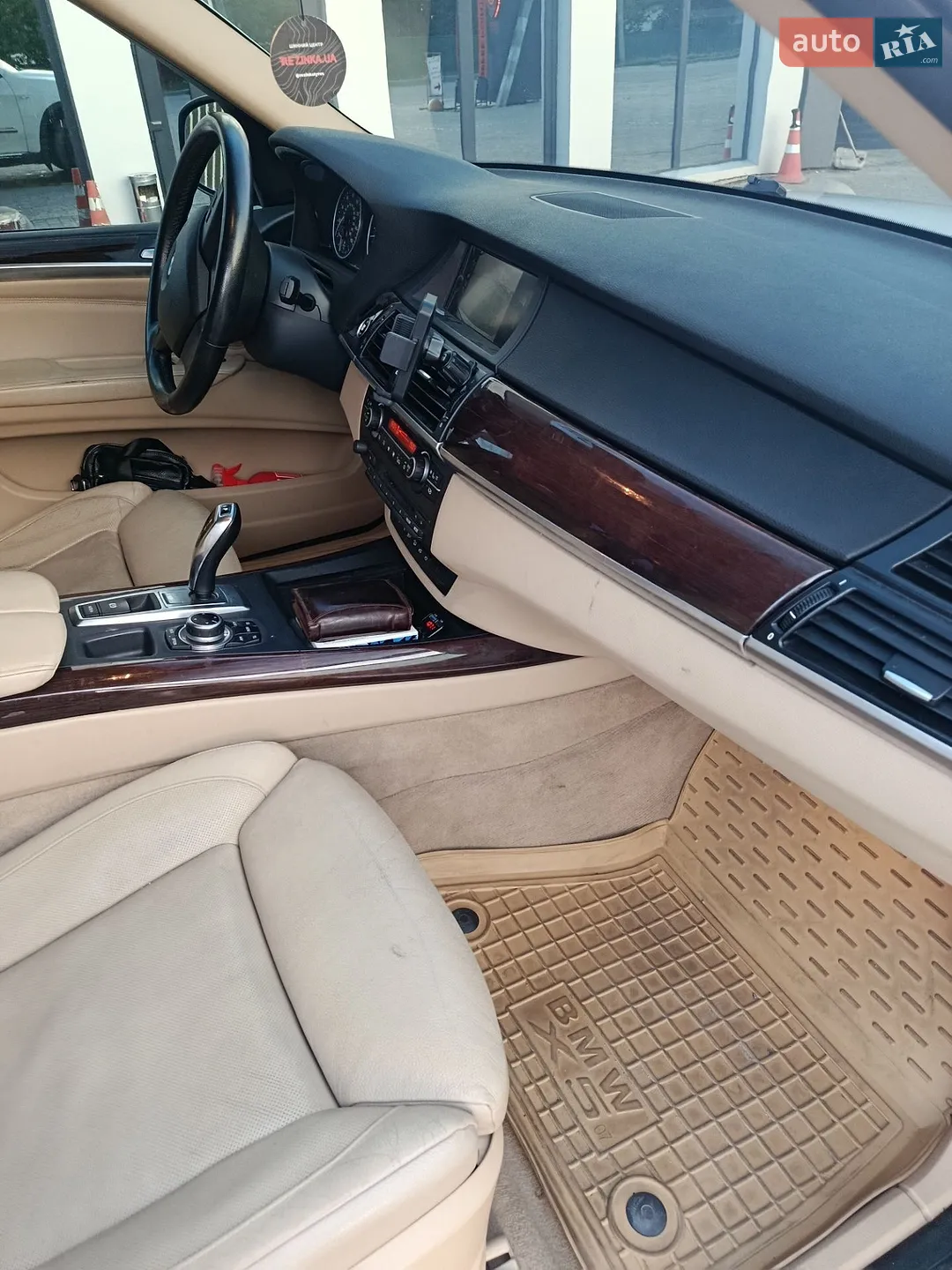 2010 BMW X5 - мініатюра 20