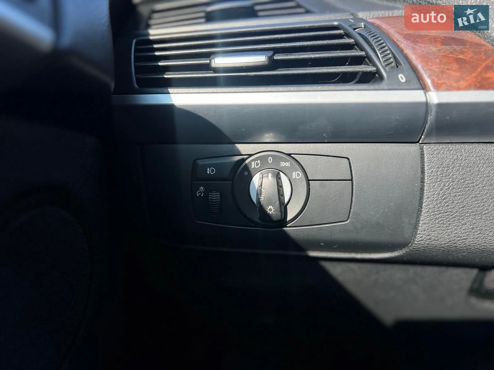 2010 BMW X5 - мініатюра 18