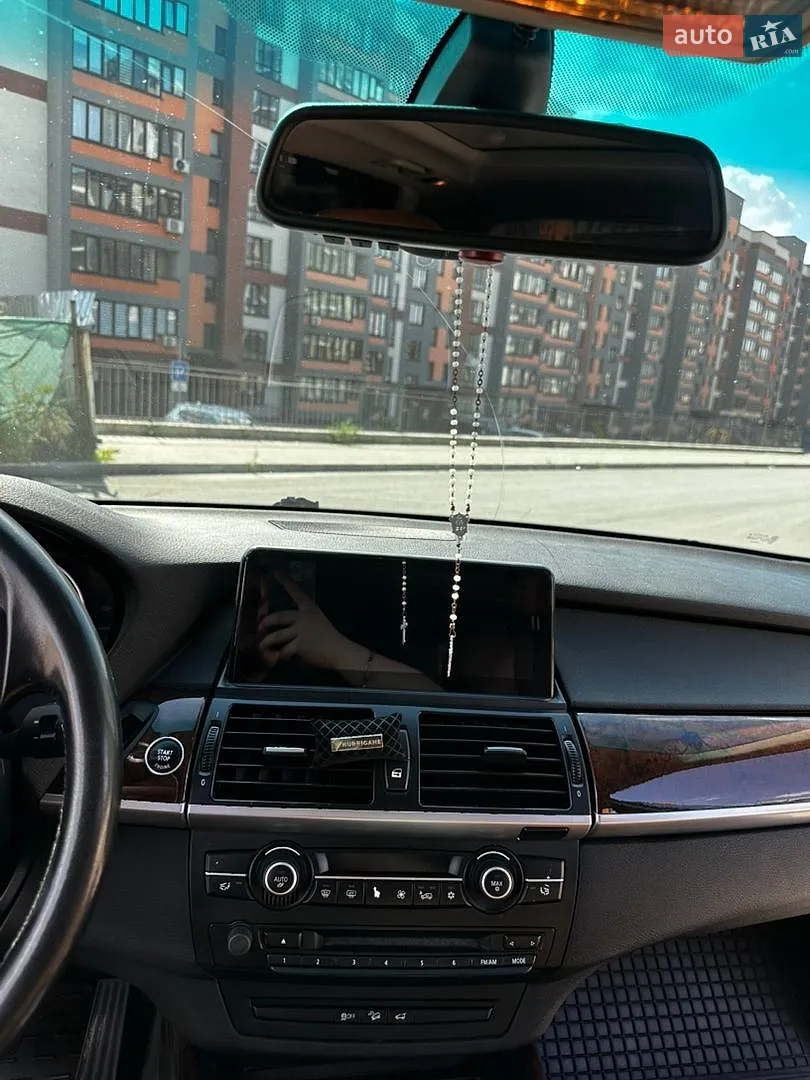 2010 BMW X5 - мініатюра 10