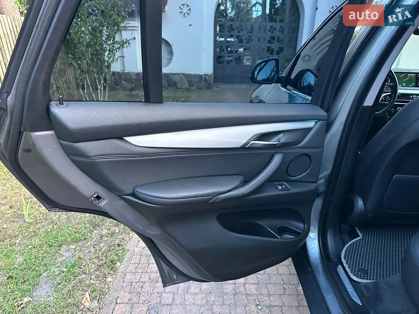2014 BMW X5 - мініатюра 100