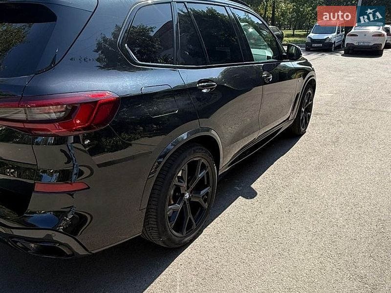 Внедорожник / Кроссовер BMW X5 2019 в Луцке