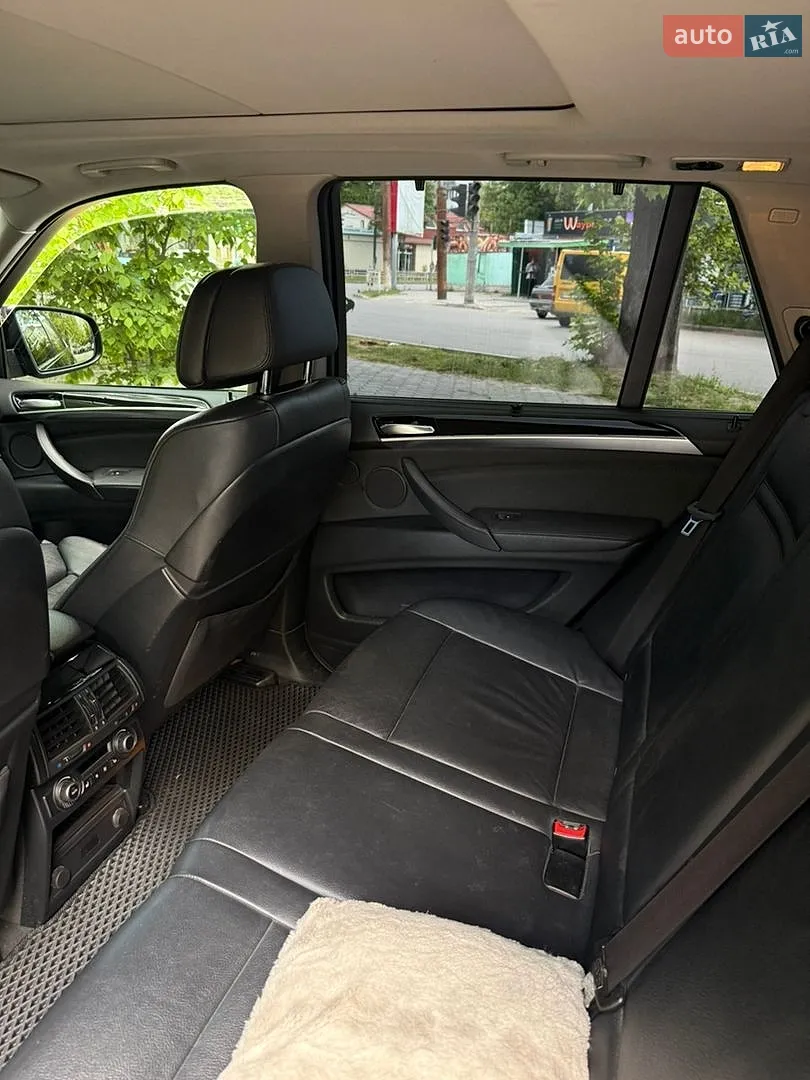 2010 BMW X5 - мініатюра 11