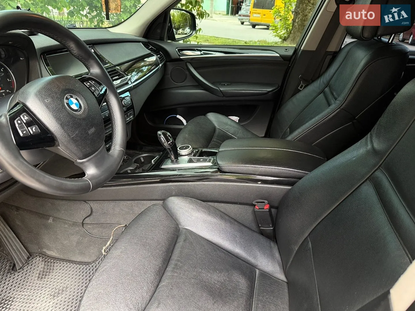 2010 BMW X5 - мініатюра 14
