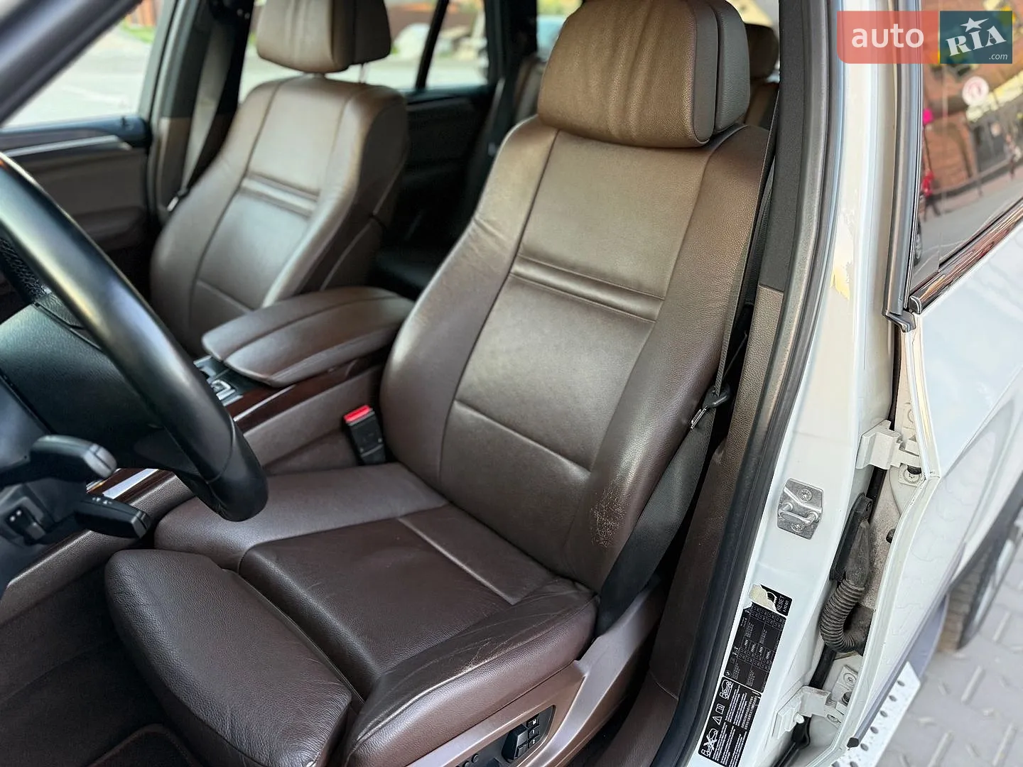 2010 BMW X5 - мініатюра 41