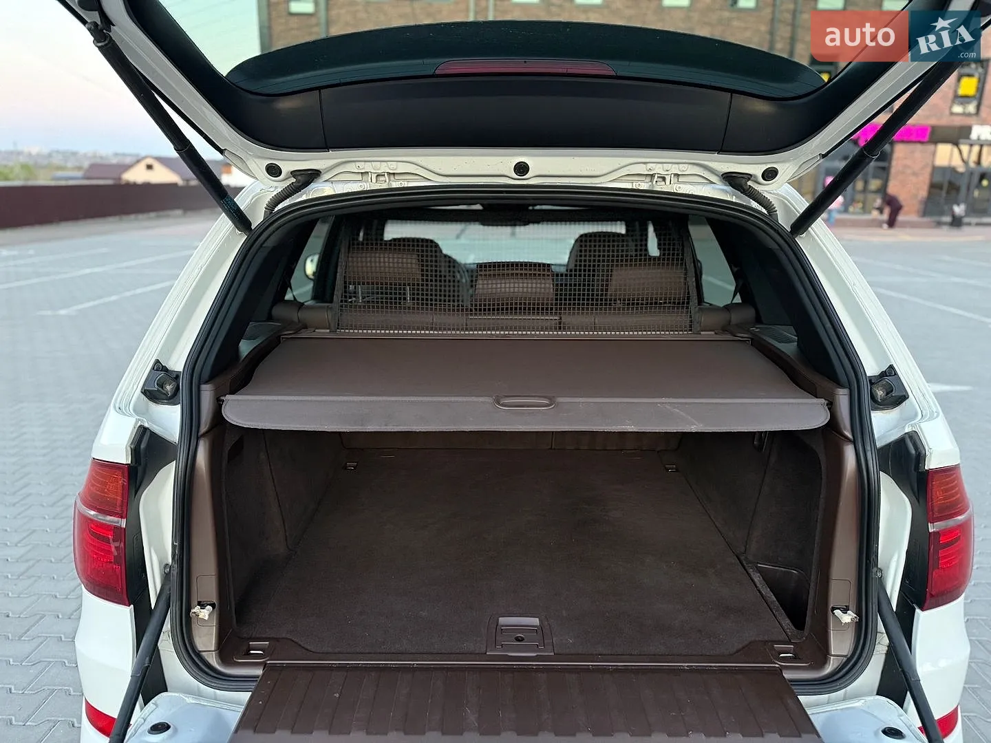 2010 BMW X5 - мініатюра 48