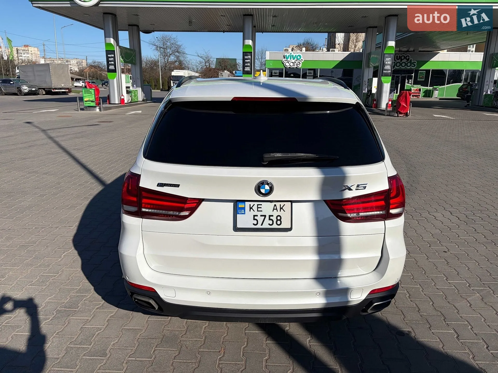 2016 BMW X5 - мініатюра 4