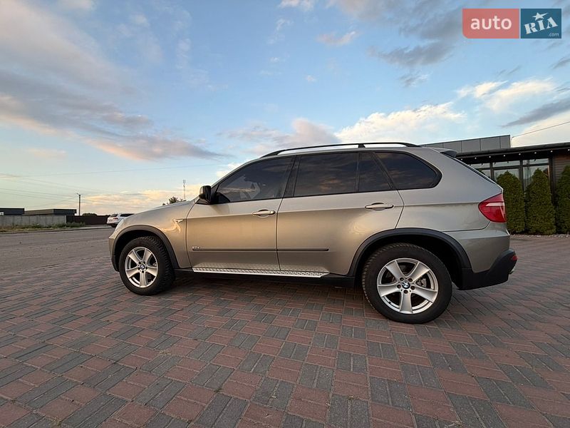 Внедорожник / Кроссовер BMW X5 2007 в Ровно