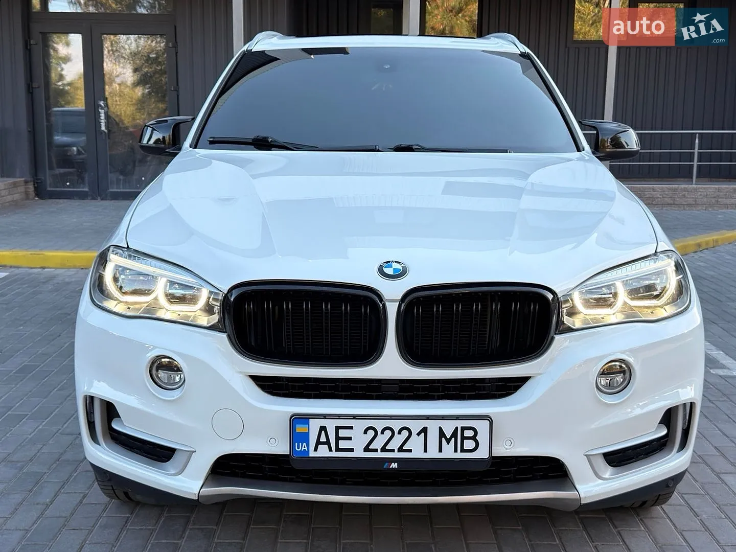 2017 BMW X5 - мініатюра 3