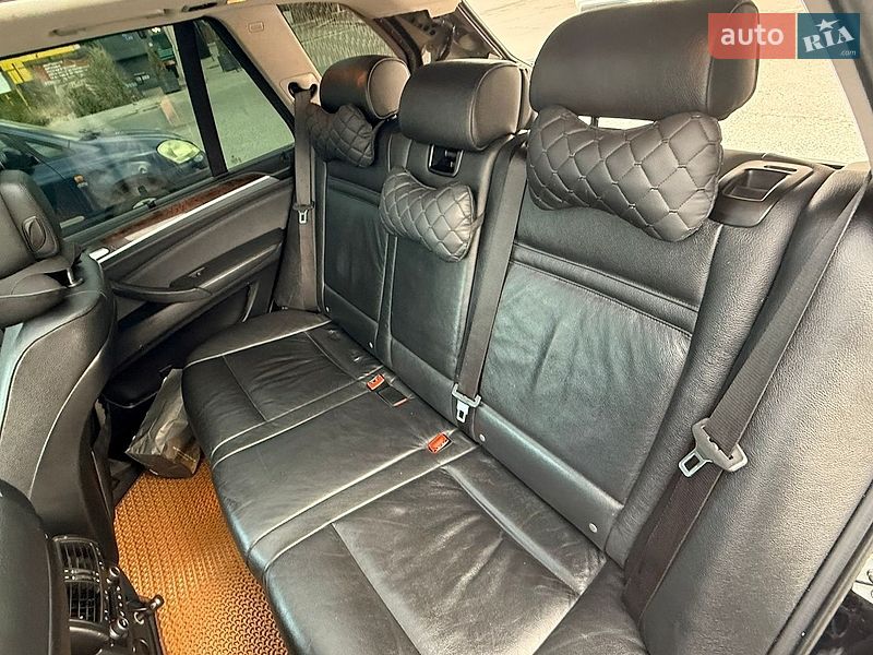 Позашляховик / Кросовер BMW X5 2011 в Рівному