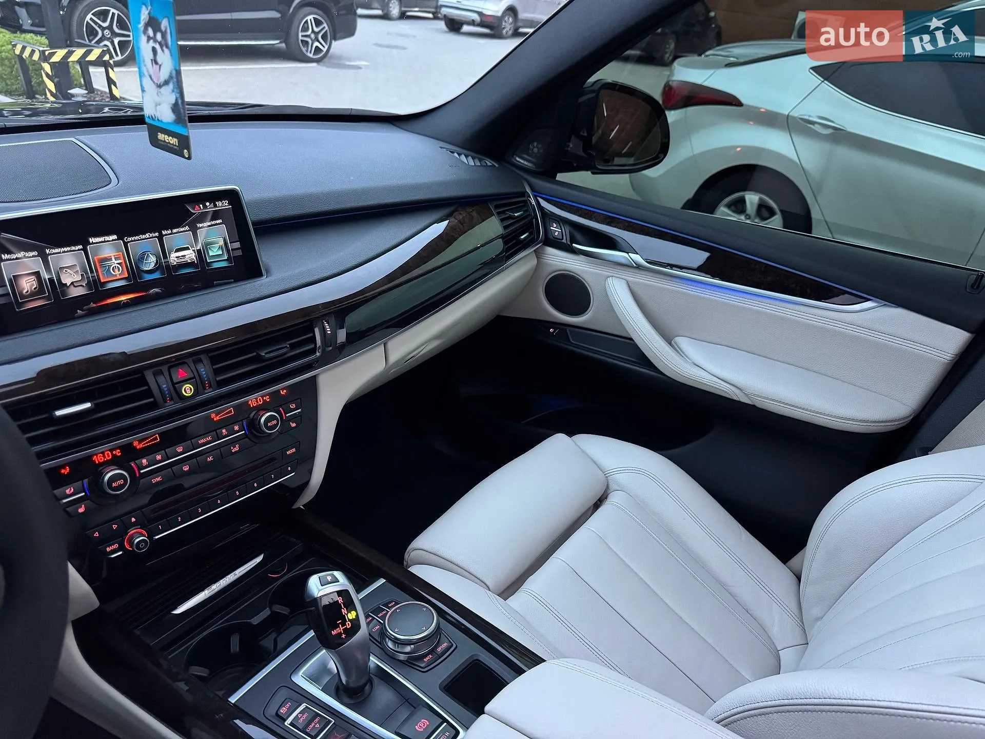 2017 BMW X5 - мініатюра 32