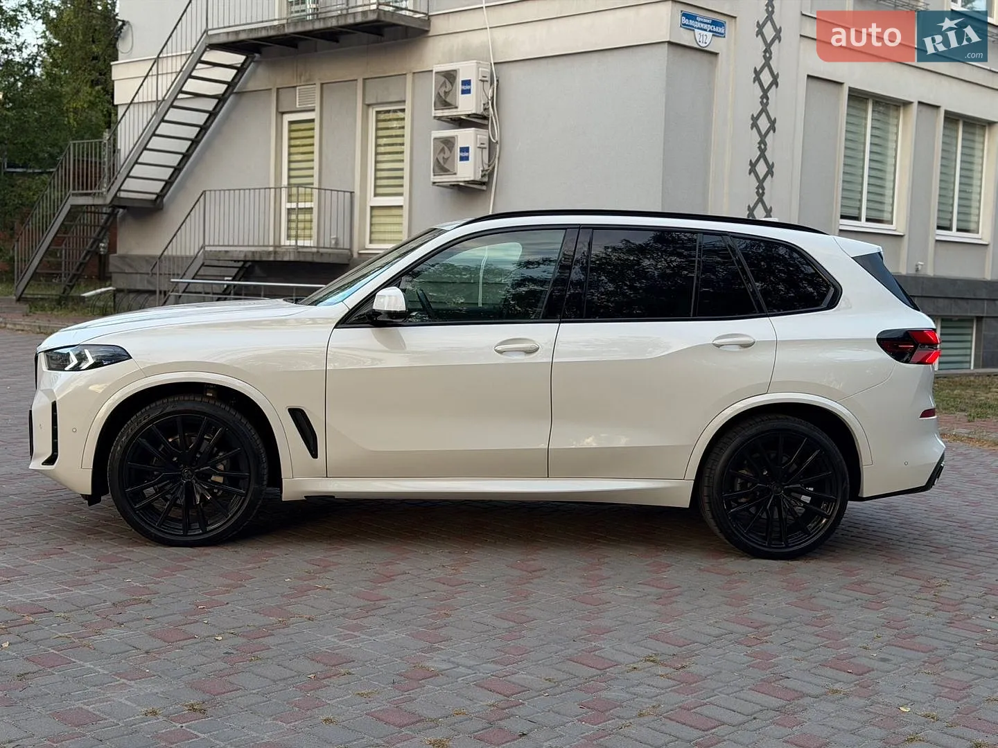 2022 BMW X5 - мініатюра 35