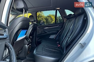 Позашляховик / Кросовер BMW X5 2014 в Чернівцях