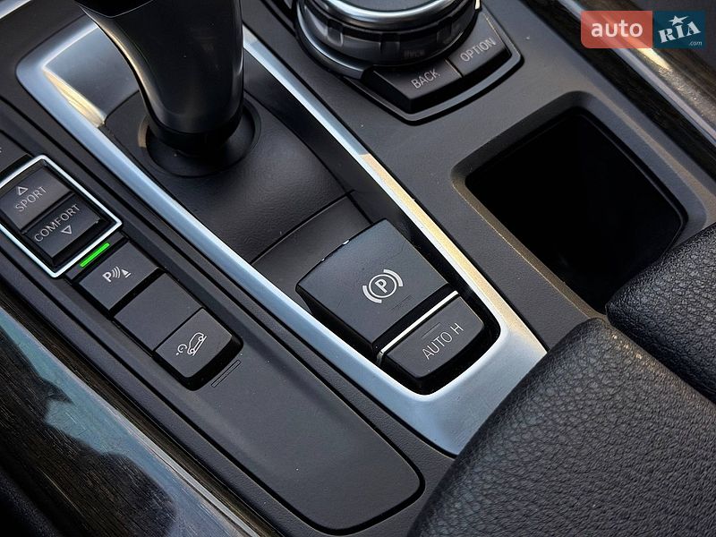 Внедорожник / Кроссовер BMW X5 2015 в Кривом Роге
