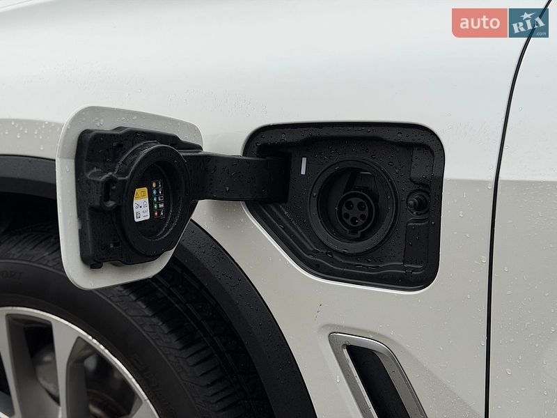 Внедорожник / Кроссовер BMW X5 2021 в Луцке