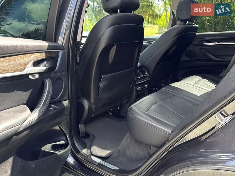 Внедорожник / Кроссовер BMW X5 2015 в Дубно