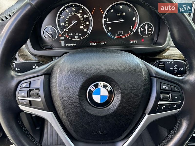 Внедорожник / Кроссовер BMW X5 2015 в Дубно