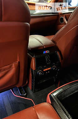 Позашляховик / Кросовер BMW X6 M 2011 в 