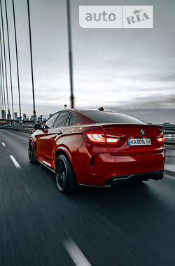 Внедорожник / Кроссовер BMW X6 M 2015 в 