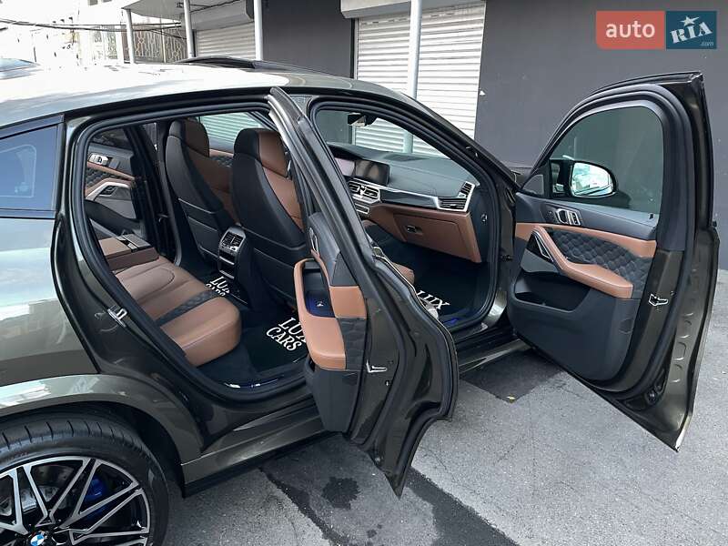 Внедорожник / Кроссовер BMW X6 M 2022 в Киеве