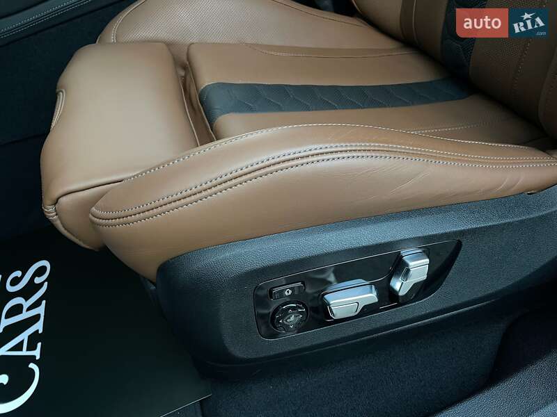 Внедорожник / Кроссовер BMW X6 M 2022 в Киеве