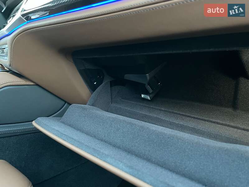 Внедорожник / Кроссовер BMW X6 M 2022 в Киеве